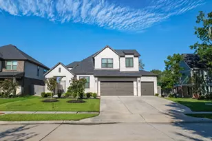 98 Dorado Dr, Friendswood, TX 77546 - Photo 1