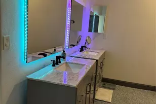 8417 Los Robles Ave, Alvin, TX 77511 - Photo 25