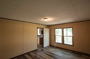 869 Yaupon Dr, Caldwell, TX 77836 - Photo 11