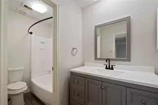 11805 Southlake Dr, Houston, TX 77077 - Photo 9