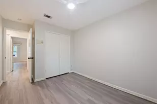 11805 Southlake Dr, Houston, TX 77077 - Photo 11