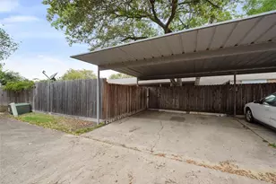 11805 Southlake Dr, Houston, TX 77077 - Photo 15