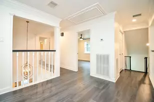 9655 Longmont Dr, Houston, TX 77063 - Photo 23