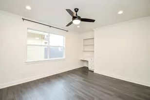 9655 Longmont Dr, Houston, TX 77063 - Photo 27