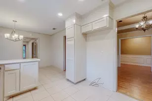 6960 Blarney St, Beaumont, TX 77706 - Photo 9
