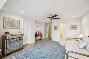 1223 Fountain View Dr, Houston, TX 77057 - Photo 19