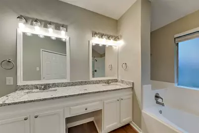 1431 Redwood Village Circle, Spring, TX 77386 - Photo 11