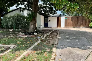 11103 Greenwillow St, Houston, TX 77035 - Photo 27