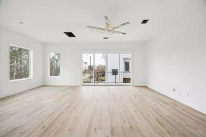 1034 W 17th Street #A, Houston, TX 77008 - Photo 11