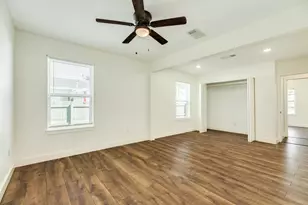 303 Yaupon St, Sweeny, TX 77480 - Photo 19