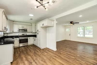 303 Yaupon Street, Sweeny, TX 77480 - Photo 3