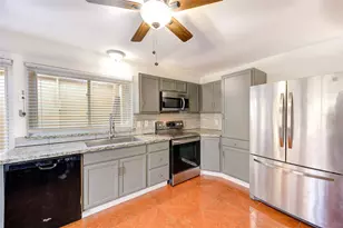 12339 S Dairy Ashford Rd, Houston, TX 77099 - Photo 7