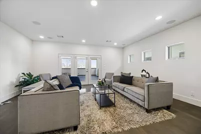 309 Peden Street, Houston, TX 77006 - Photo 11