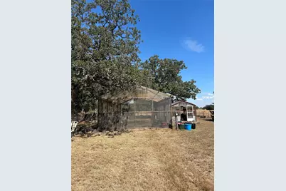1093 County Road 205 Road, Giddings, TX 78942 - Photo 23