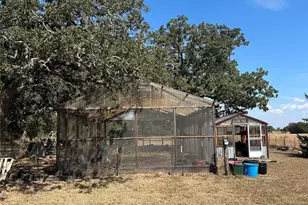 1093 County Road 205 Rd, Giddings, TX 78942 - Photo 23