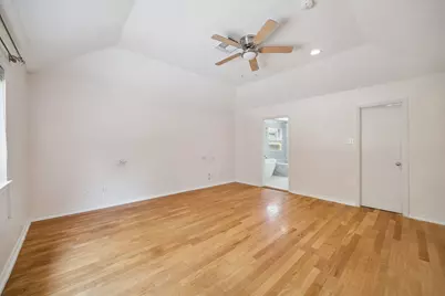 10314 Olympia Drive, Houston, TX 77042 - Photo 9