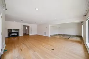 10314 Olympia Dr, Houston, TX 77042 - Photo 5