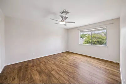 10314 Olympia Drive, Houston, TX 77042 - Photo 13