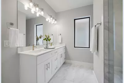 114 E 33rd Street #B, Houston, TX 77018 - Photo 17