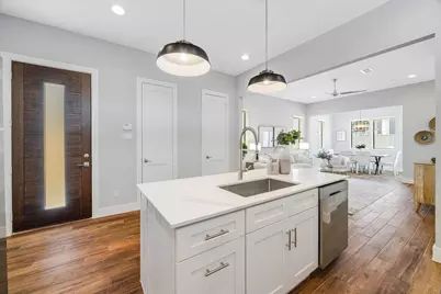 114 E 33rd Street #B, Houston, TX 77018 - Photo 7