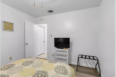 10007 Kirkbluff Drive, Houston, TX 77089 - Photo 19