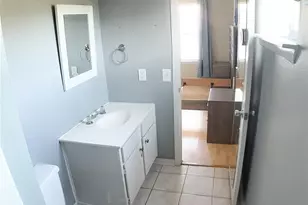 9809 Richmond Ave, Houston, TX 77042 - Photo 17