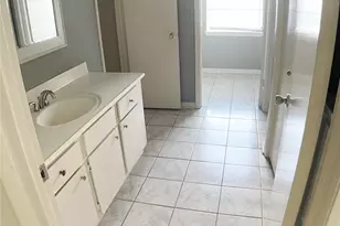 9809 Richmond Ave, Houston, TX 77042 - Photo 21