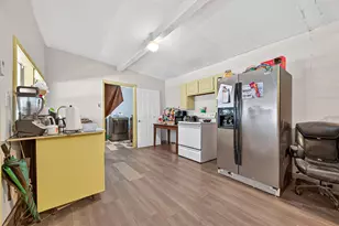 136 County Rd 3708, Splendora, TX 77372 - Photo 7