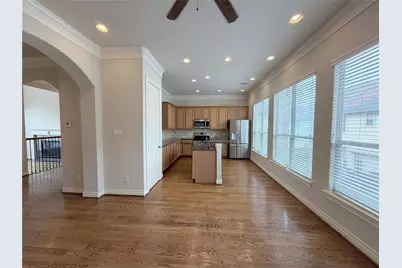 2612 Edgefield Lakes Drive, Houston, TX 77054 - Photo 11