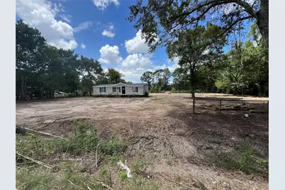 825 N Martin Luther King Drive N, Ames, TX 77575 - Photo 19