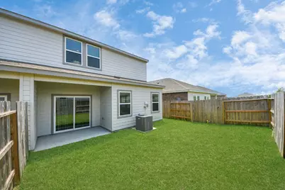 10315 Malta Trace Drive #B, Rosharon, TX 77583 - Photo 5