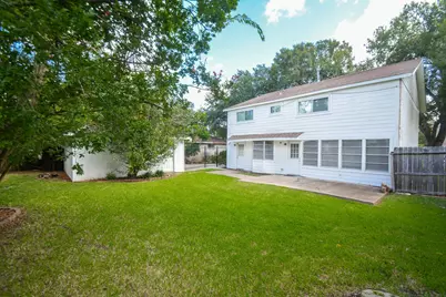 10910 Sagevale Lane, Houston, TX 77089 - Photo 23