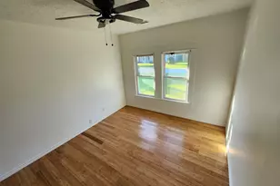 302 Ella St, East Bernard, TX 77435 - Photo 3