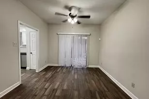 3740 Thistlemont Dr, Houston, TX 77042 - Photo 9