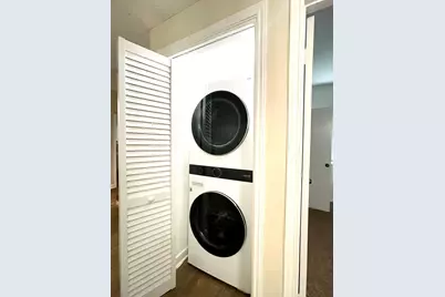 3740 Thistlemont Drive, Houston, TX 77042 - Photo 13