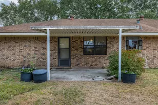 1081 Shirley Oaks St, Columbus, TX 78934 - Photo 23