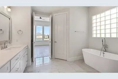4621 Maxie Street, Houston, TX 77007 - Photo 15