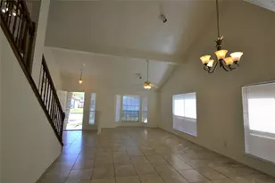 12410 Meadow Briar Dr, Stafford, TX 77477 - Photo 9