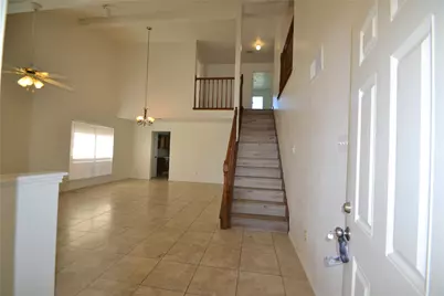 12410 Meadow Briar Drive, Stafford, TX 77477 - Photo 7