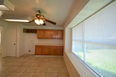 12410 Meadow Briar Drive, Stafford, TX 77477 - Photo 11