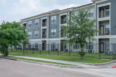 2930 Plum Creek Lane #107, Houston, TX 77087 - Photo 19