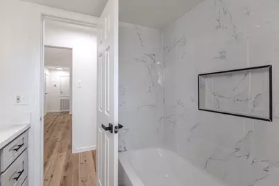 9214 Woodland Oaks Drive, Houston, TX 77040 - Photo 25