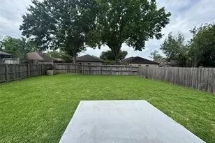 1915 Reddington Rd, Sugar Land, TX 77478 - Photo 29