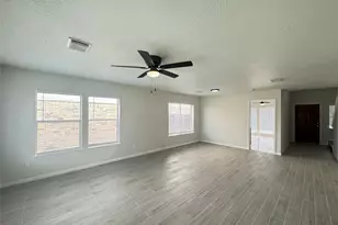 1915 Reddington Rd, Sugar Land, TX 77478 - Photo 7