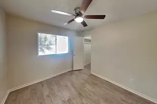 110 S Village Knoll Cir, Spring, TX 77381 - Photo 13