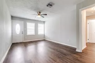 411 Gober St, Houston, TX 77017 - Photo 5