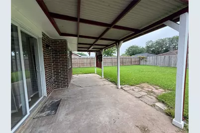 10519 Kirkglen Drive, Houston, TX 77089 - Photo 15