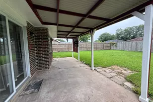 10519 Kirkglen Dr, Houston, TX 77089 - Photo 15