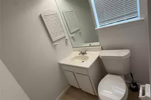 10519 Kirkglen Dr, Houston, TX 77089 - Photo 13