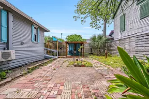 1411 26th St St, Galveston, TX 77550 - Photo 21